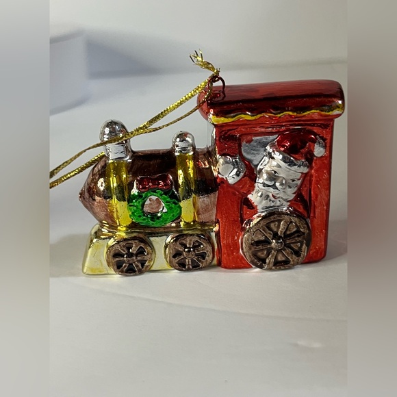 13 ~ VINTAGE CERAMIC ORNAMENTS - Picture 14 of 16